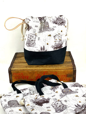 Honey Bee Project Bag, Beehive Canvas Project Bag, Project Bag for Knitters, Crochet Project Bag