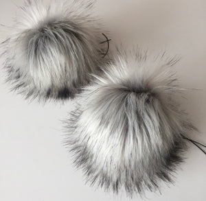 Silver Fox Faux Fur Pom Pom - KitchenKlutter