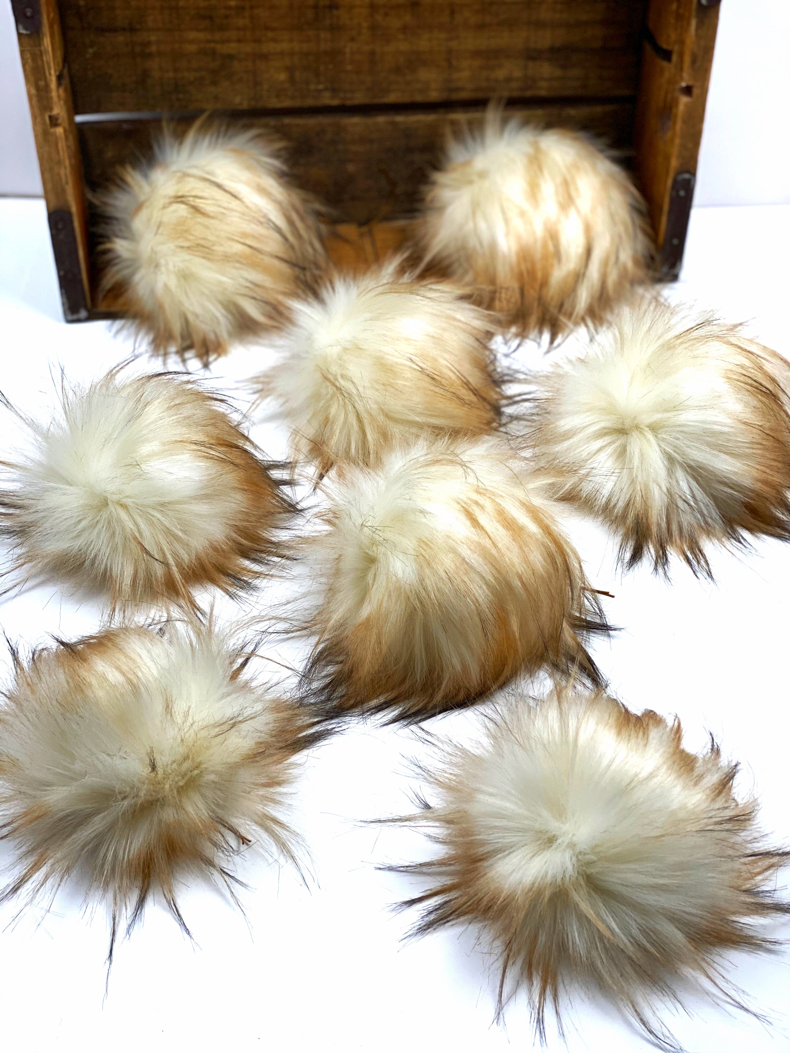 Lynx Faux Fur Pom Pom